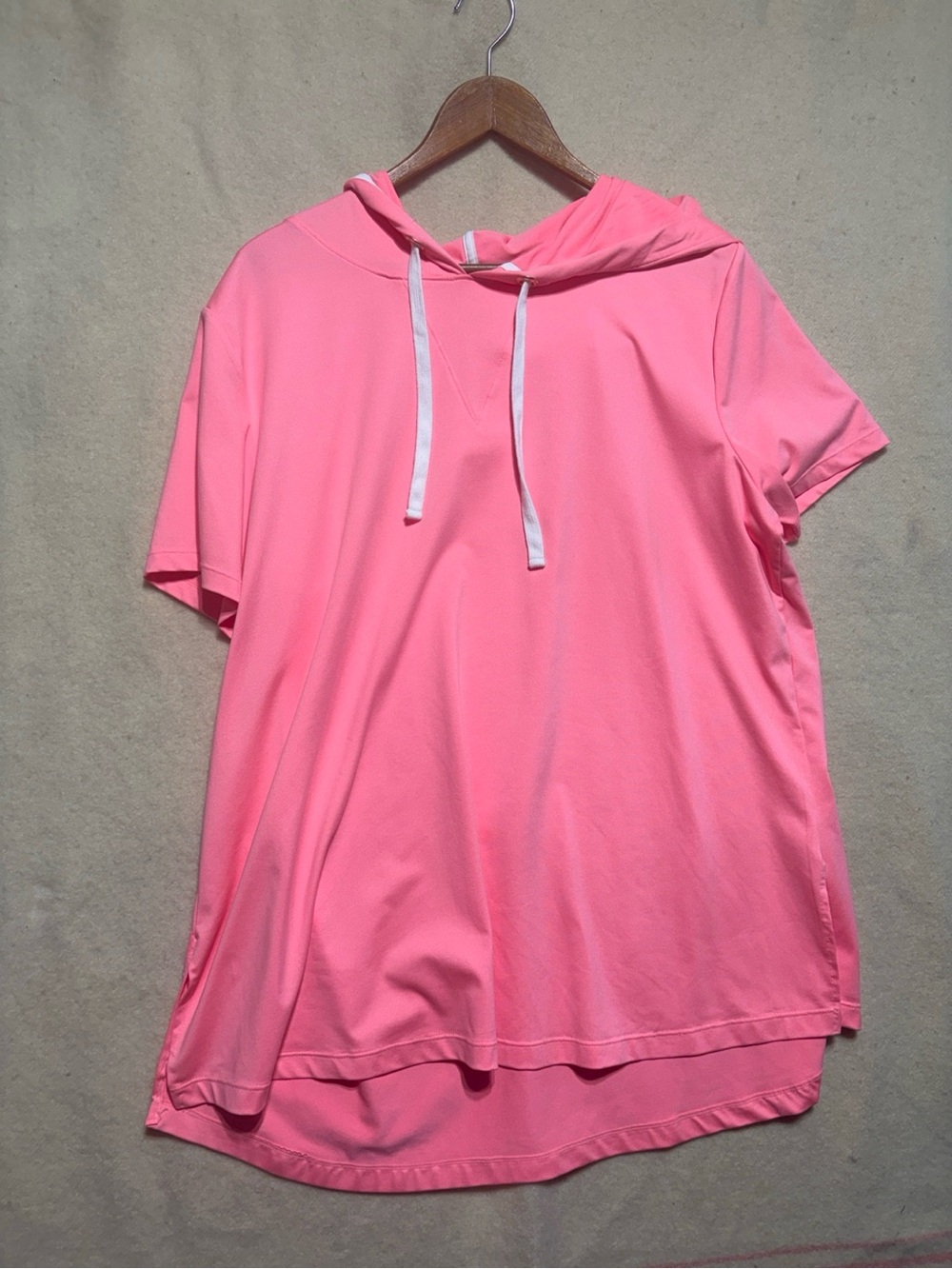 Nola Coral Pink Short Sleeve Hooded Top with White Trim 1x
Item 18
